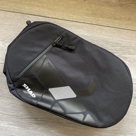 Insulation thermal pad for saddlebags. E48 2022 Semirigid Saddlebags black nwt - Picture 9 of 13